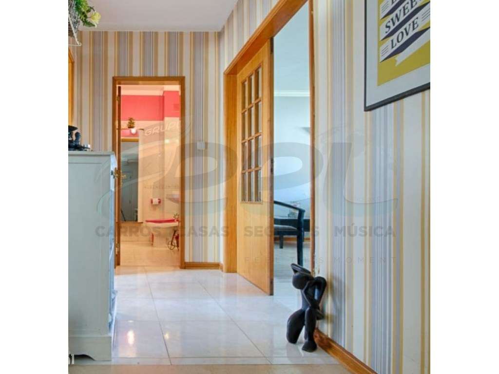 \T4 Duplex + Garagem + Piscinas - Condomínio Fechado em Albufeira-10