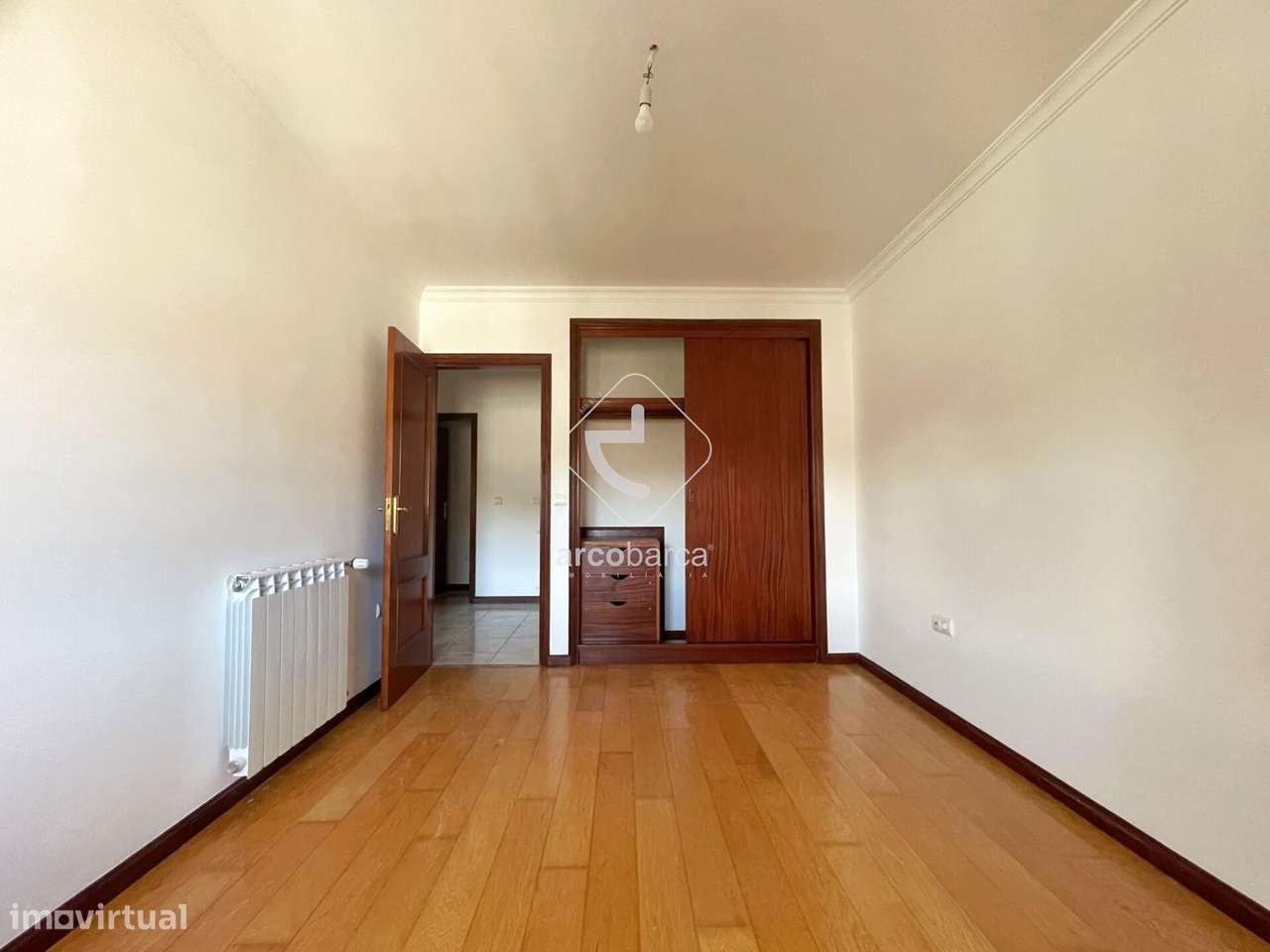 Apartamento T2 no centro da vila de Arcos de Valdevez-14
