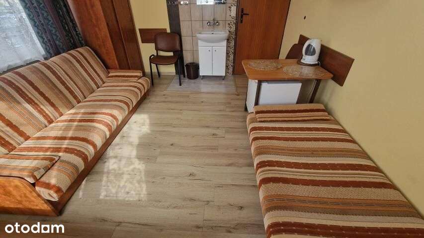 Dom z pokojami do wynajęcia + pawilon Dźwirzyno-12