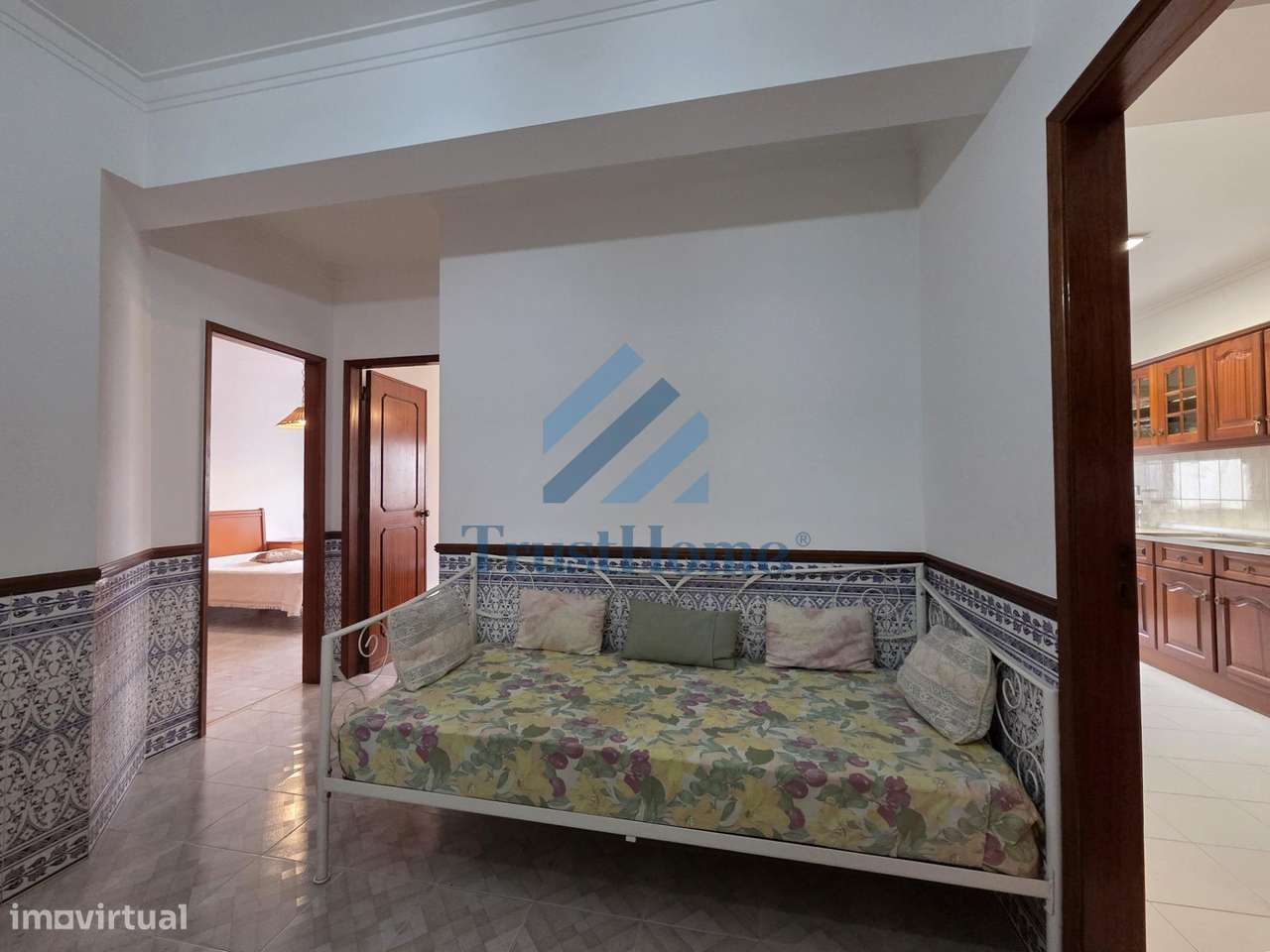 Apartamento T1+1 com áreas em Fonte das Eiras, perto do Lidl-8