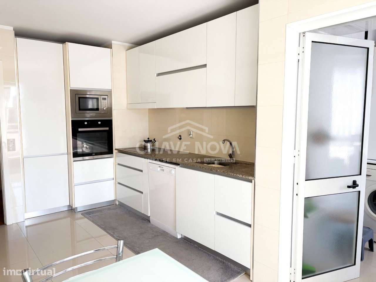 Apartamento T4  com Terraço e 4 frentes em Canidelo - Grande imagem: 4/24