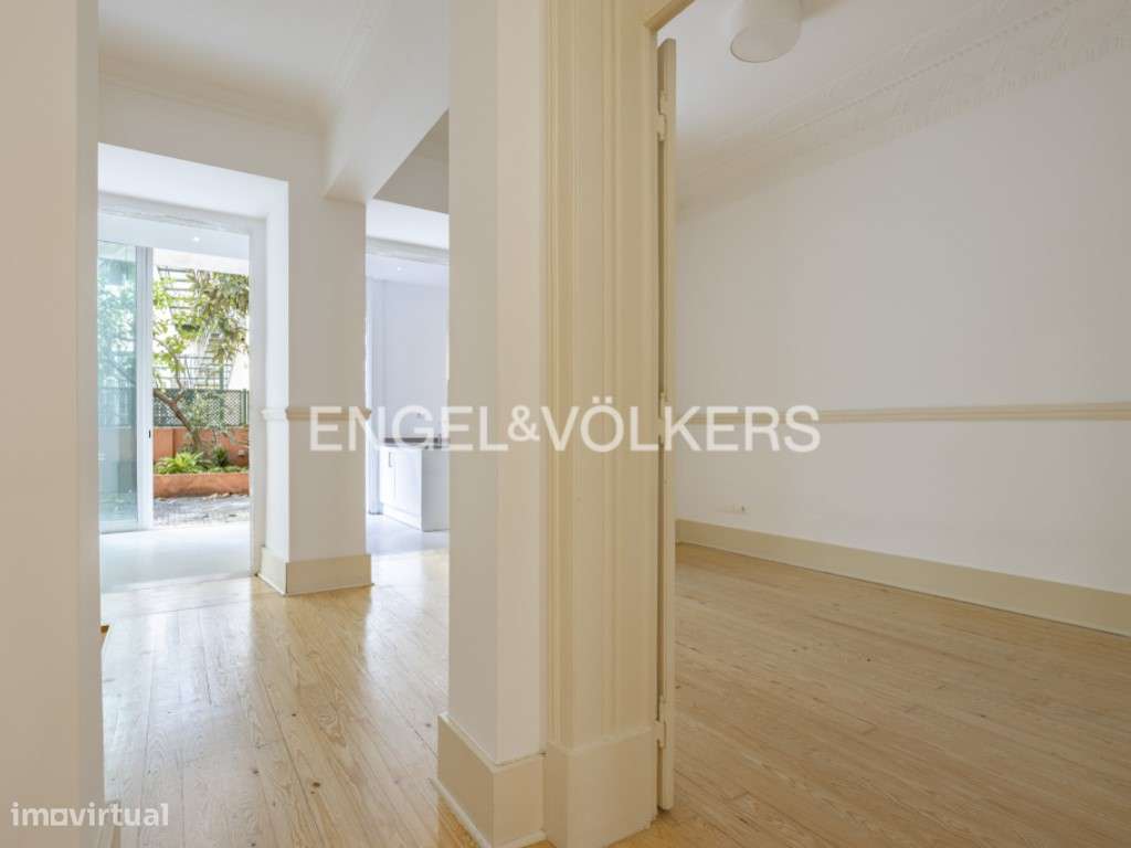 Apartamento T2+1 com jardim perto da Praça do Marquês de Pombal - Grande imagem: 3/28