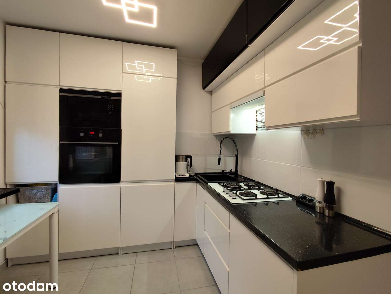 3 pokoje, 52,17 m2, parter, miejskie - blok po termomodernizacji BYTOM-9