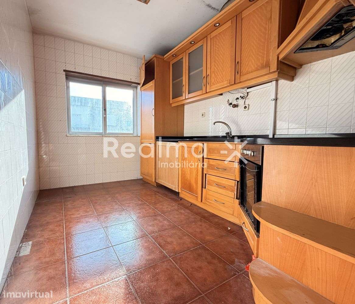 Apartamento T1 para Remodelar – S. José de S. Lázaro, Braga - Grande imagem: 3/14