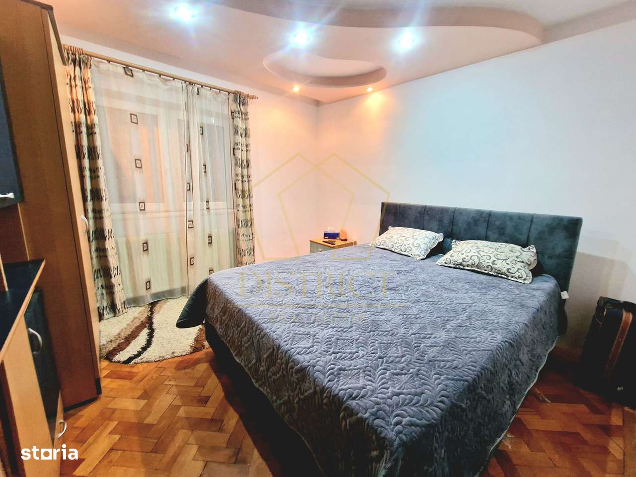 Apartament spatios cu 3 camere | Soarelui | Judetean - Imagine principală: 4/10