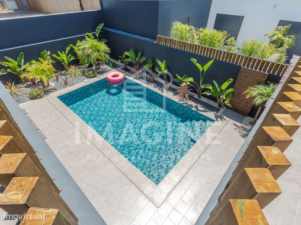Moradia V2, de Arquitetura Moderna com Piscina e jardim - Urbanizaç...-59
