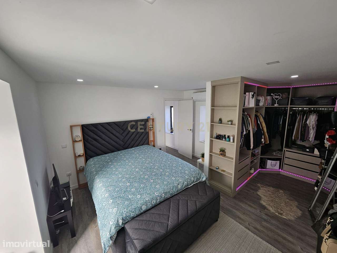 Moradia T3 com Piscina e T1 Independente em Brufe – Vila Nova de Famal-7