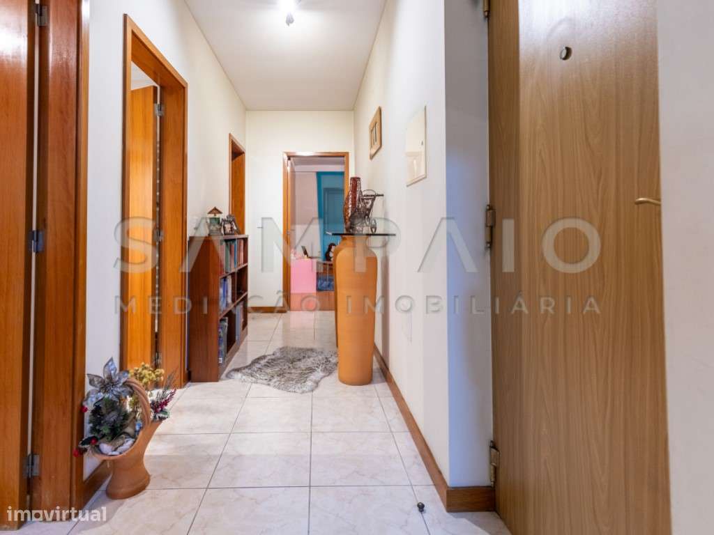 Apartamento T2 S. Cosme/Av. da Conduta!-11