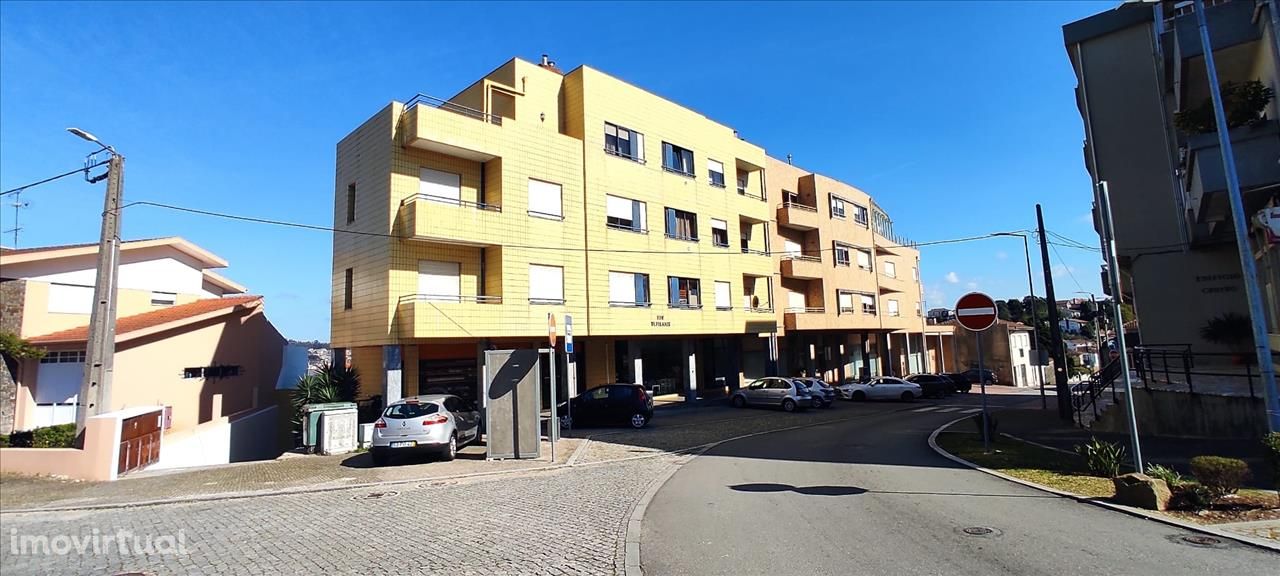 Apartamento em Santa Maria da Feira, Fiães