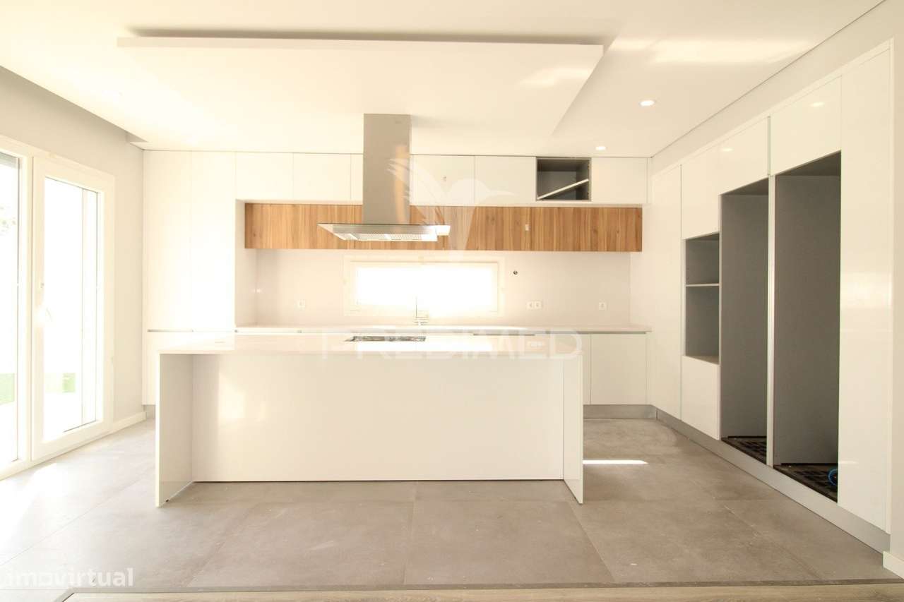 Moradia T4 Térrea, Brejos de Azeitão - Grande imagem: 4/28