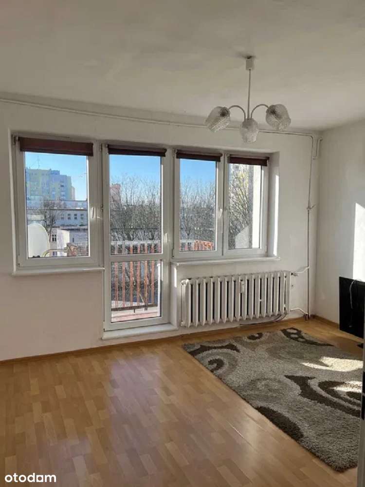 Mieszkanie o pow. 53m2, balkon, IV piętro, do remontu, os. Asnyka-0