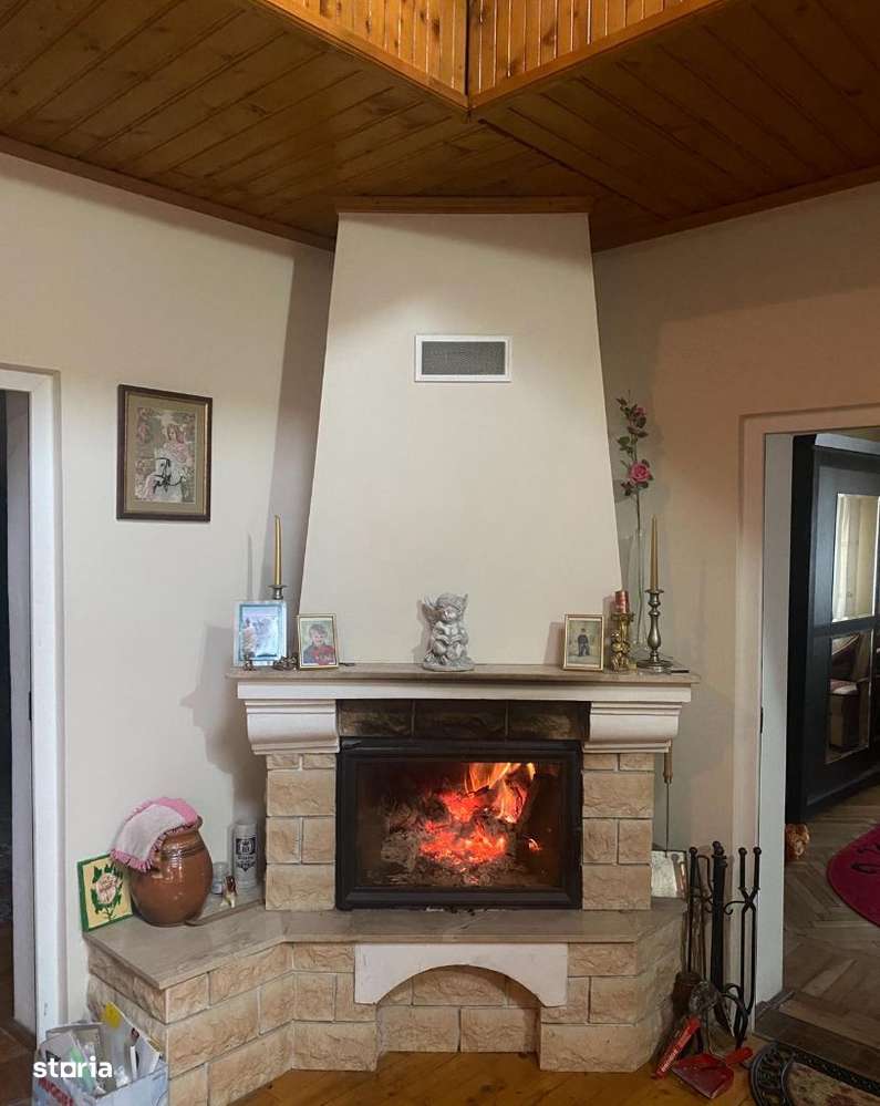 Casă de vânzare – 7 dormitoare, 2 băi – Oradea, zona Velenta - Imagine principală: 5/11