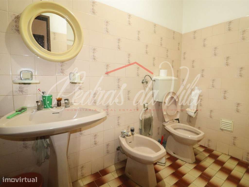 Excelente moradia T5 com anexo, quintal e garagem - Vila Nova de Mi...-7