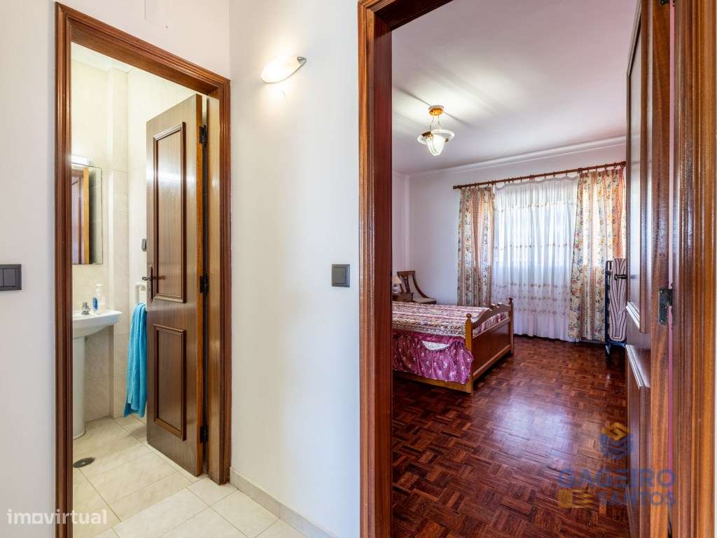 Apartamento T2 com piscina e vista baía | São Martinho do Porto-16