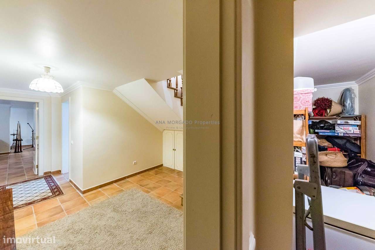 Moradia T4+1 Geminada na Quinta da Beloura — Luminosidade, Conforto e-50