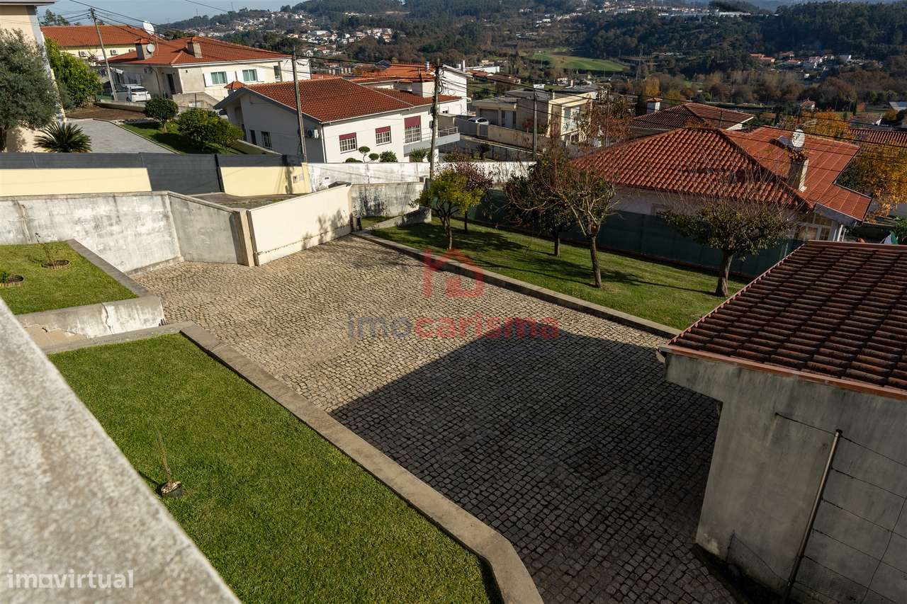 Moradia T4 em Guardizela, Guimarães-47