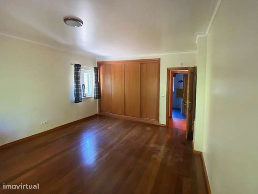 Moradia T5 grande propriedade, pleno campo, arredores Caldas da Rainha-30