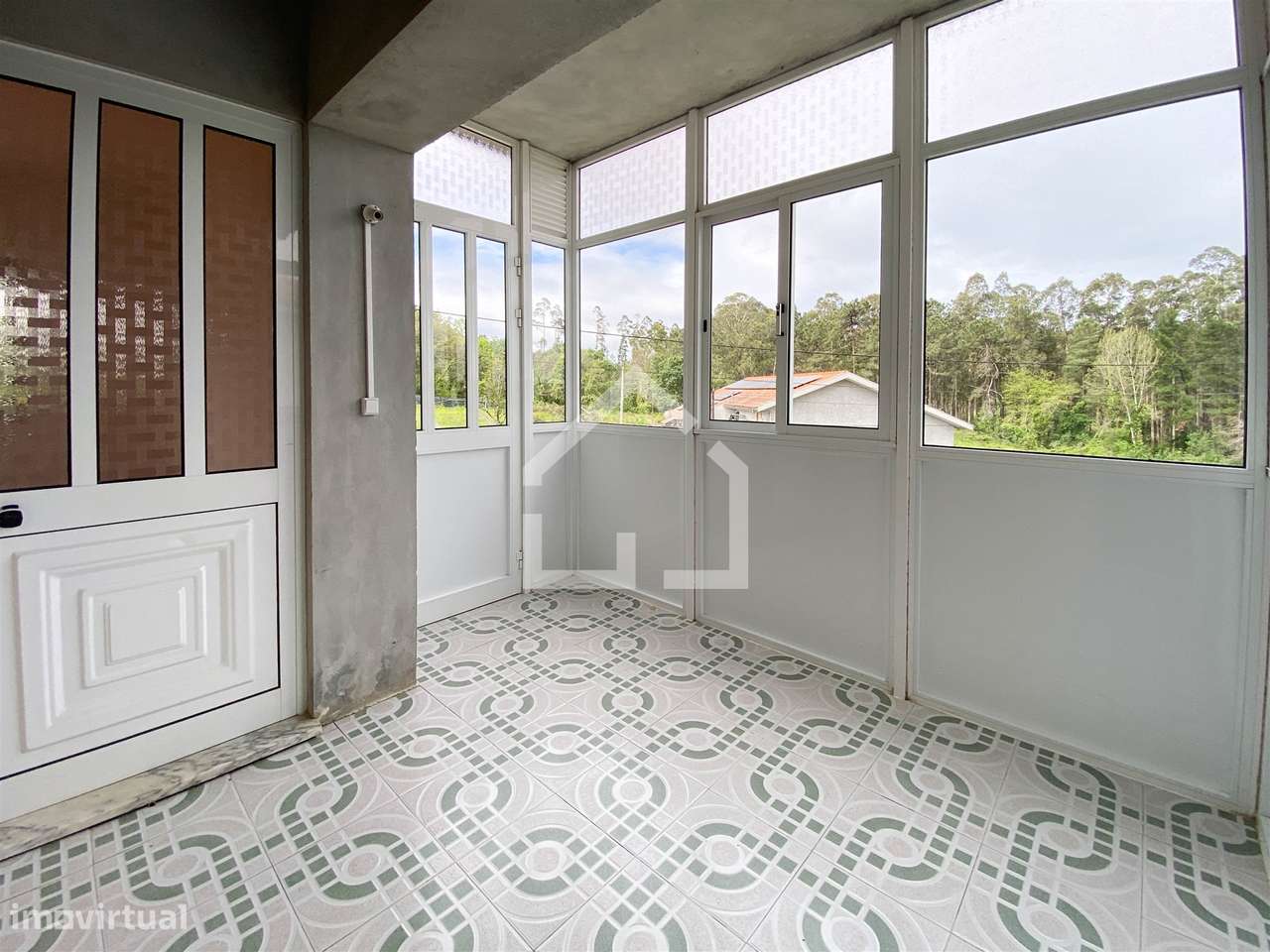 Moradia com 2 Habitações - Souto-23
