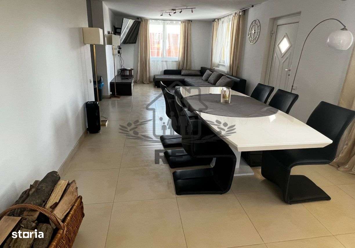 Casă de vacanța / Vilă în Păltiniș cu piscina acoperită și încălzită - Imagine principală: 5/20