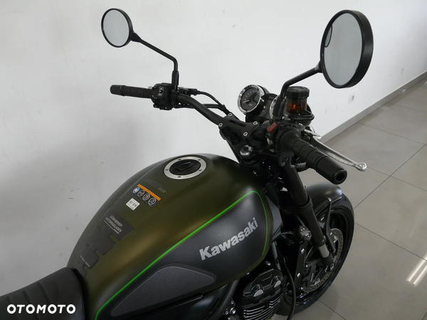 Kawasaki Z 900 RS - 10