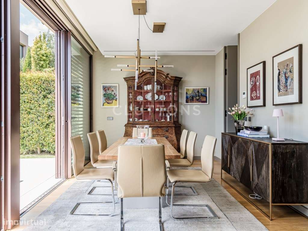 Venda Moradia T3 | Condomínio, Piscina privada e vista mar, Estoril...-6
