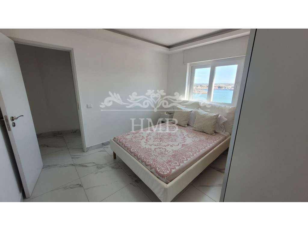 T2 Remodelado, com vista Rio-17