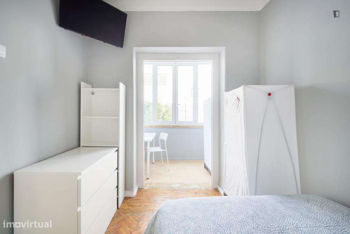 Quarto - localizado em Amadora Lisbon - Grande imagem: 4/30
