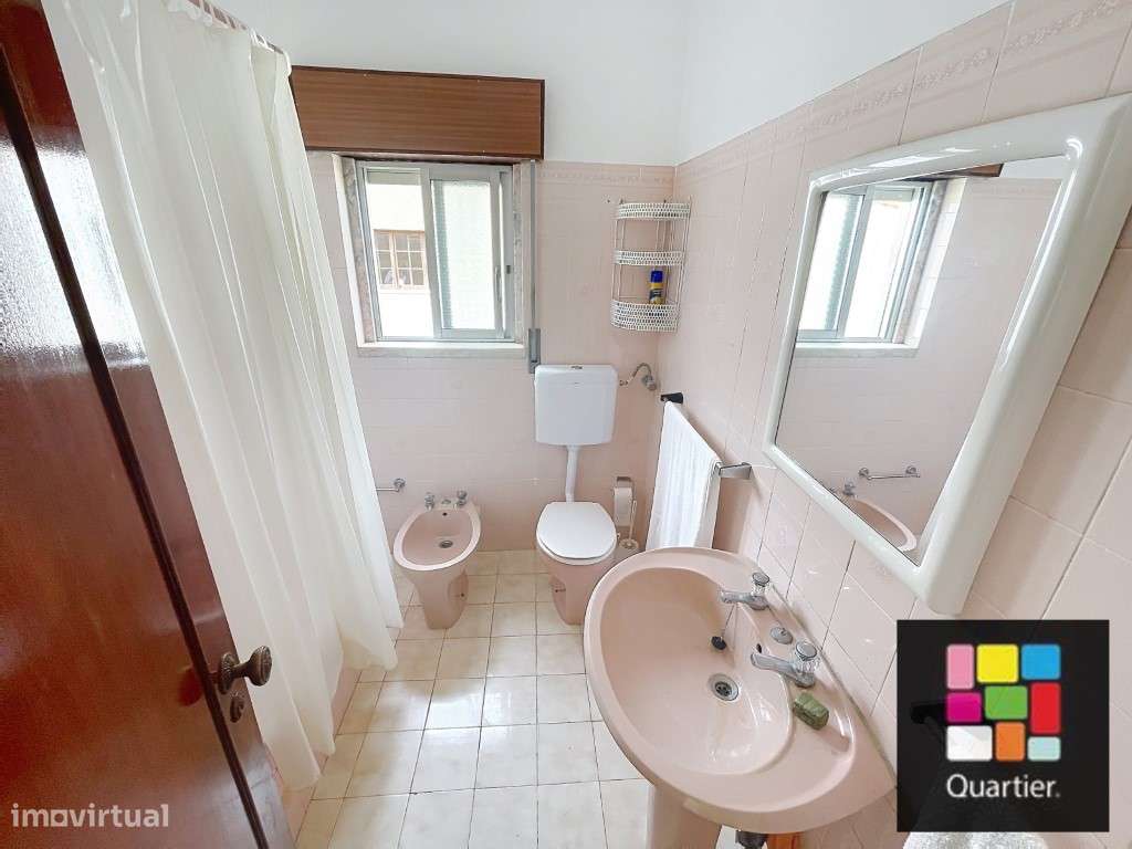 Moradia com 6 divisões-15