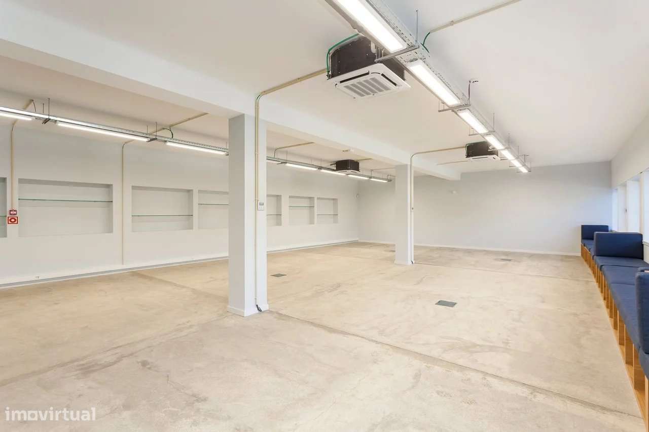 Escritório Amplo na Rua Ferreira Dias, junto ao Metro e VCI - Grande imagem: 4/31