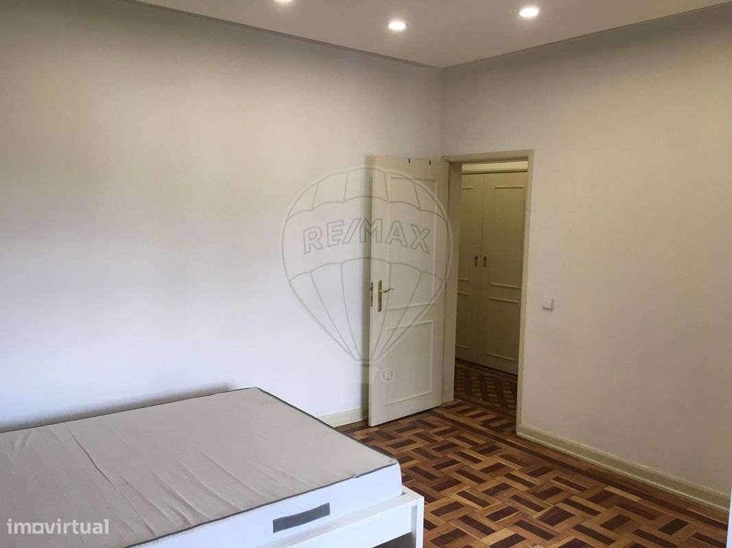 Apartamento T8 para venda - Grande imagem: 3/14
