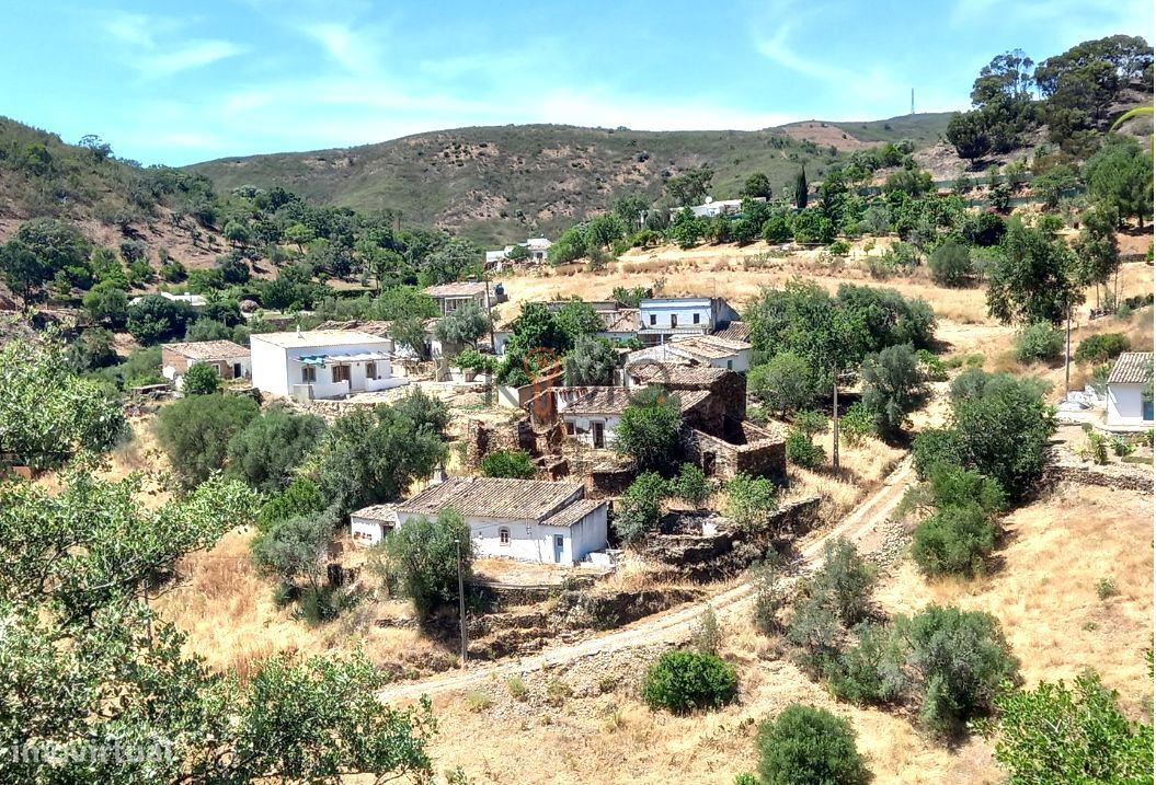 Moradia em Santa Catarina da Fonte do Bispo