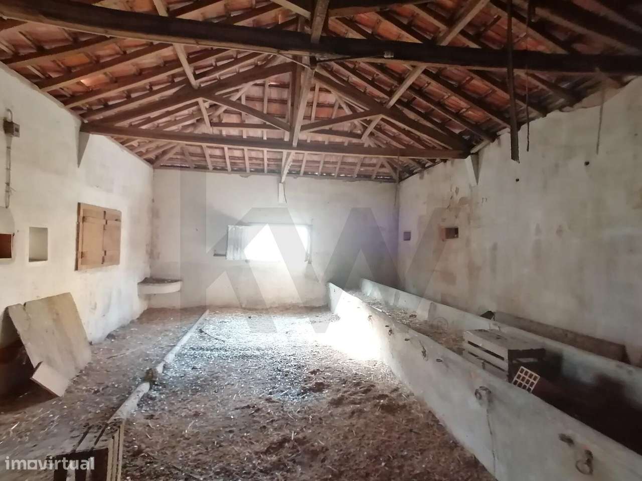 Lote de 229 m2 com construção não habitacional e viabilidade de altera - Grande imagem: 4/20