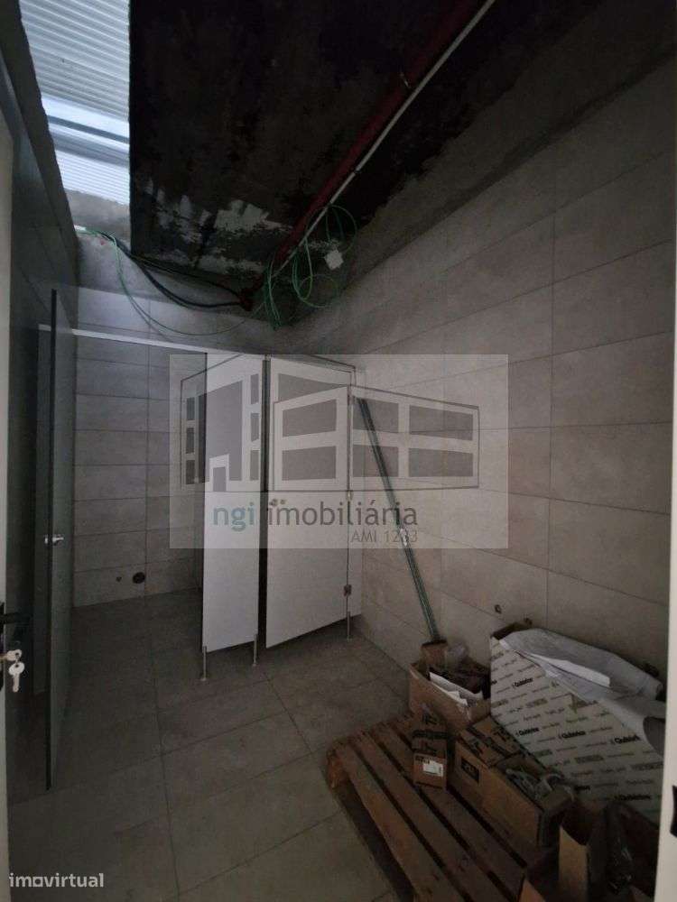 Armazém em Sacavém e Prior Velho - Grande imagem: 5/12