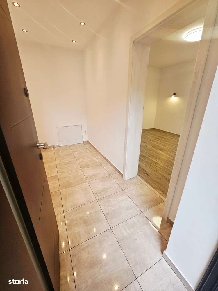 Spațiu de birouri de închiriat, 6 camere – Central, Ploiești - Imagine principală: 4/20