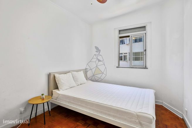 Apartamento T4 Completamente Renovado em Portimão-22