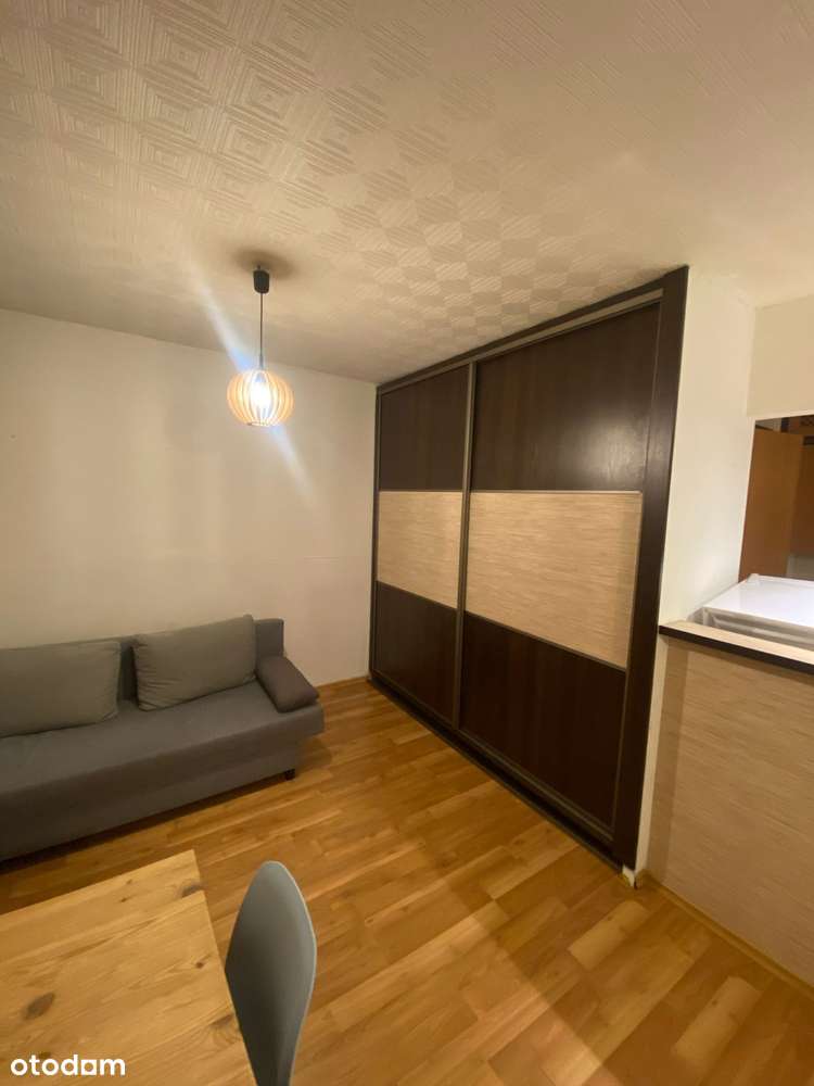 Kawalerka|BISKUPIN|4 Piętro|Gotowe do wprowadzenia|Blisko UM, PW, AWF|-1