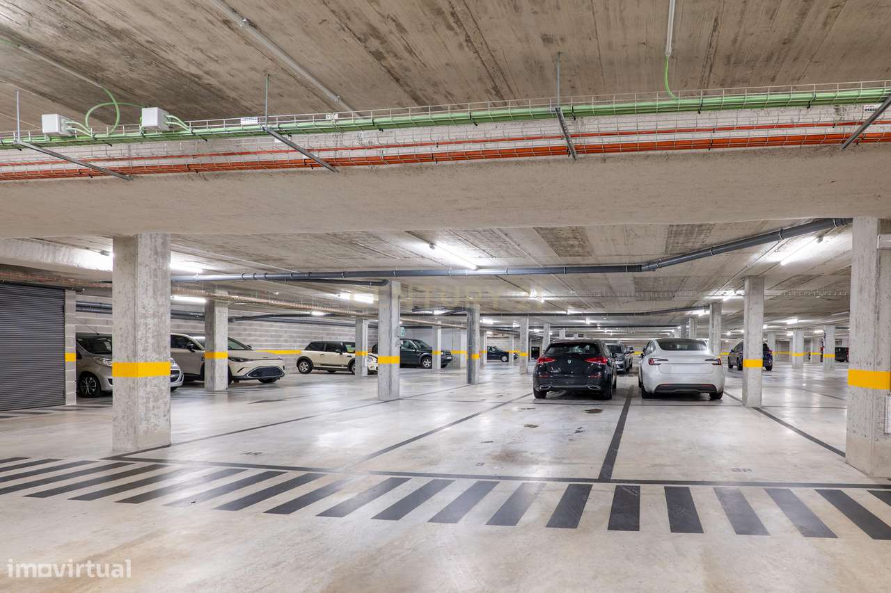 Apartamento T2 praticamente novo , nas Antas, Porto-41