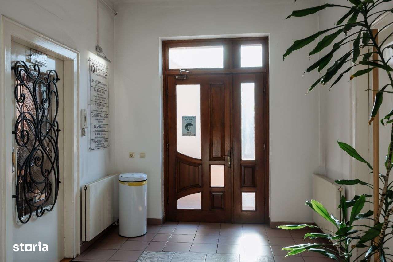 Spatii birouri in zona centrala din Sibiu de inchiriat - Imagine principală: 1/12