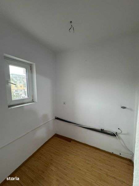 Garsoniera de vanzare - Imagine principală: 5/8