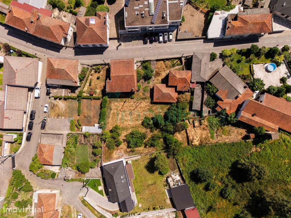 Moradias para Restauro com Terreno de Construção em Vila Nova do Ca...-12