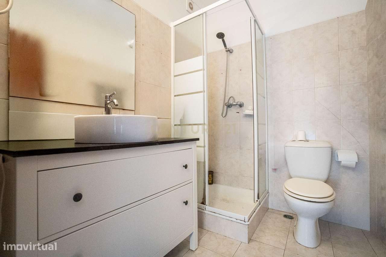 T3 com espaço exterior em Marvila – Excelente oportunidade em zona em-9