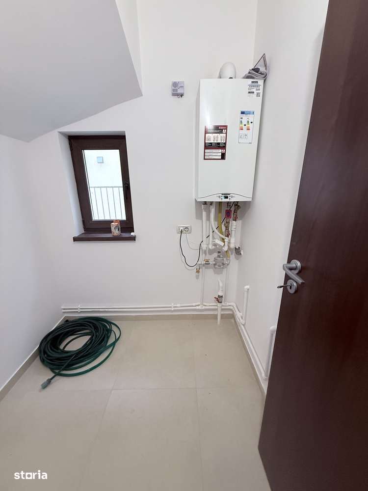 Casa individuala cu curte, 3 dormitoare - Maracineni-10