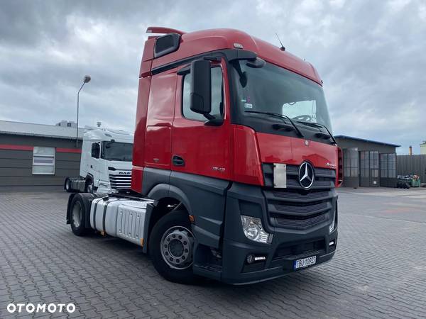 Mercedes-Benz ACTROS - 3