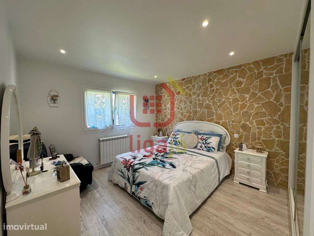 Moradia T3 com terreno - Gondemaria!-11