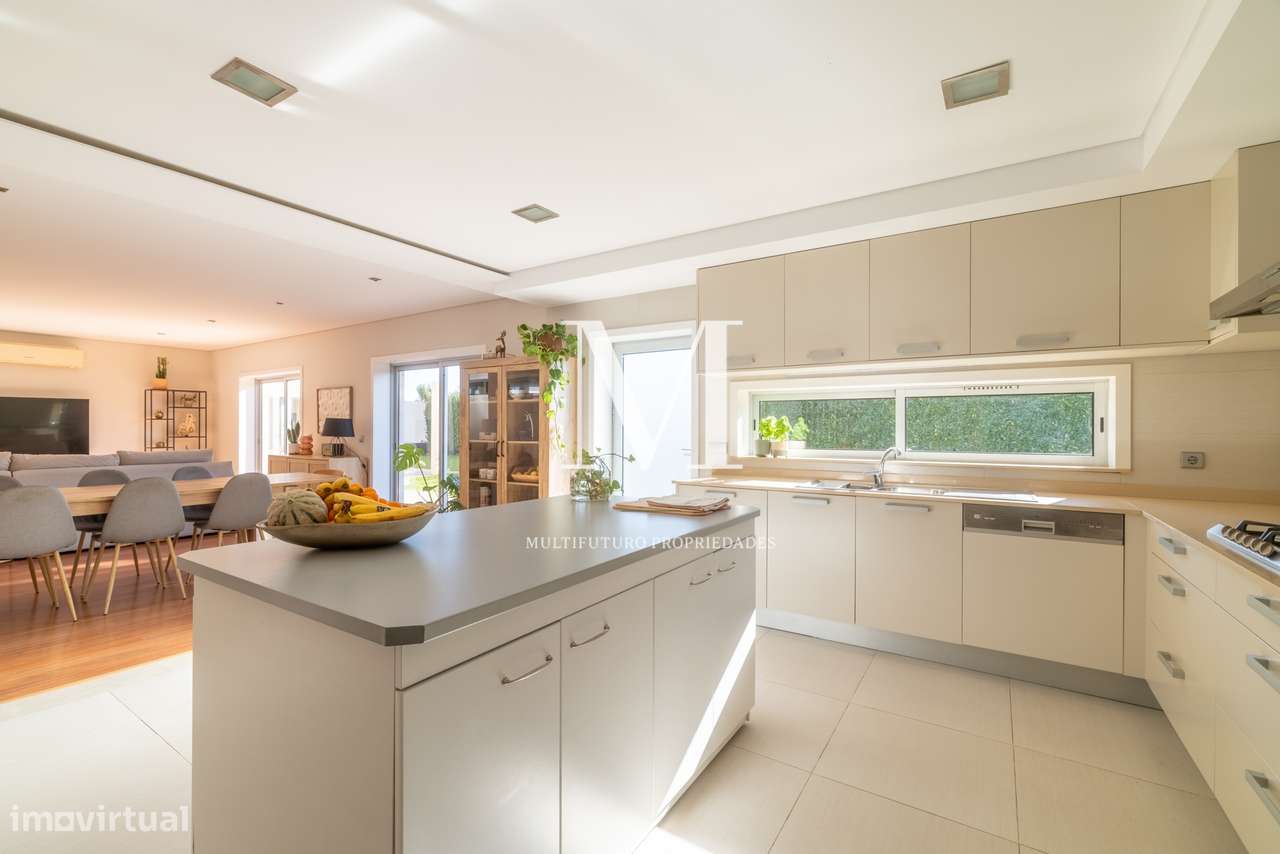 Famalicão | Propriedade T3+1 Térrea | 1.500 m² | Piscina | Jardim | LU-29