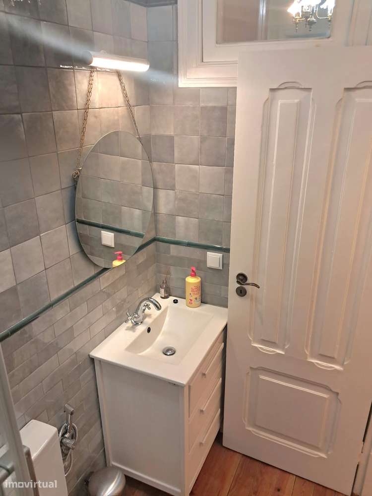 Apartamento ÍMPAR T3+1 com Jardim exclusivo próximo Metro Alameda-11