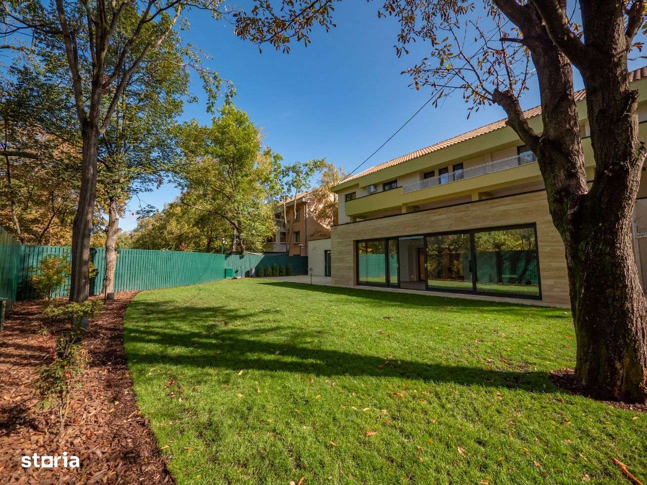 Vanzare - O proprietate magnifica cu gradina in Cartierul Francez-19