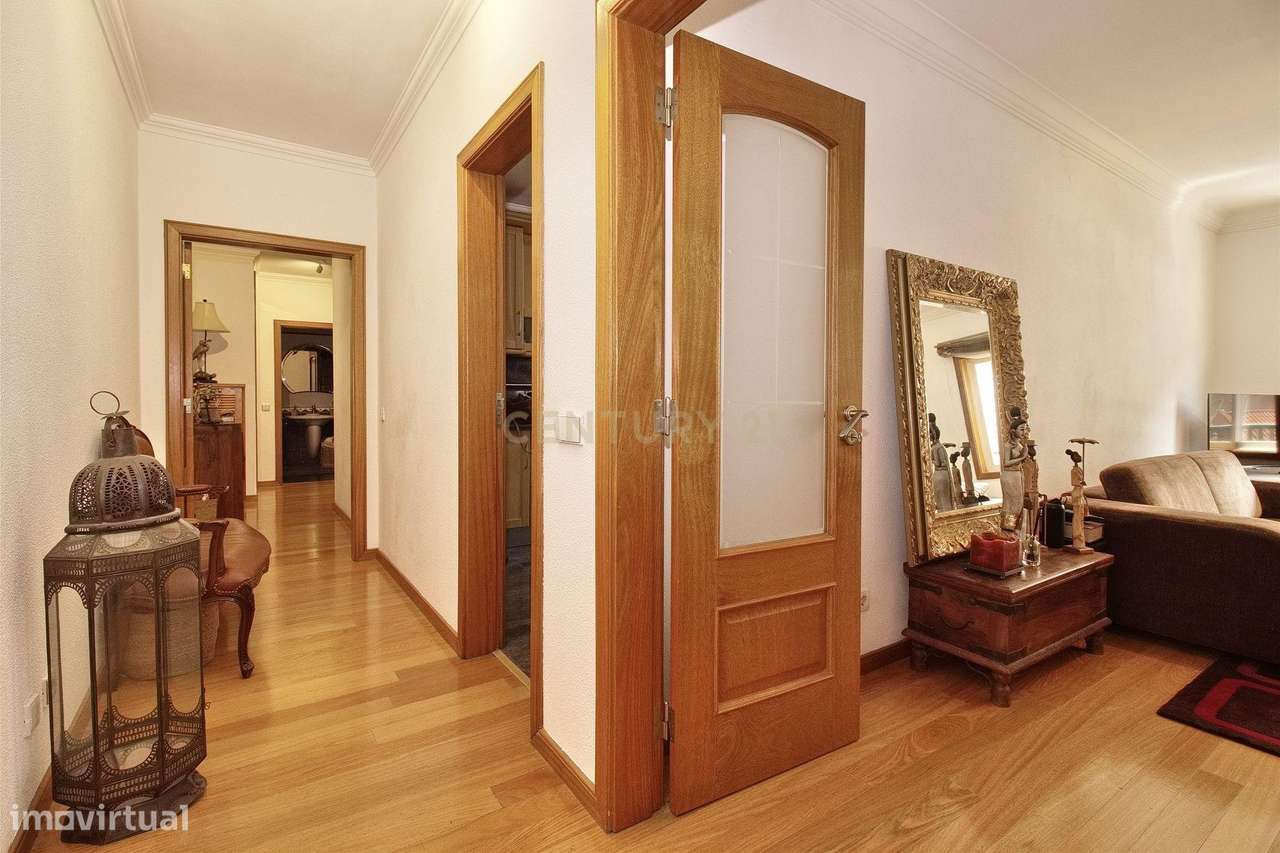 T2 com Garagem e Excelentes Acabamentos no Coração de Setúbal - Grande imagem: 5/25