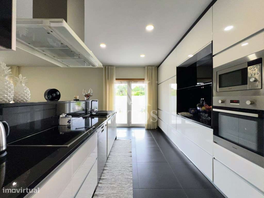 Moradia T4 para venda em Mazarefes - Viana do Castelo - Grande imagem: 5/25