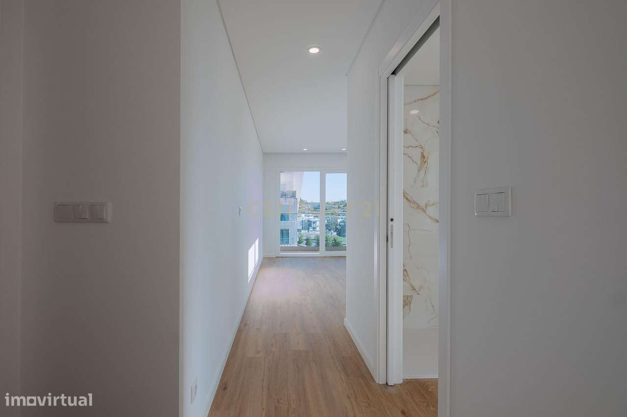 T3 com 3 Suítes, Box 50m² e 3 Frentes | Prédio Novo em Mafra - Grande imagem: 3/10